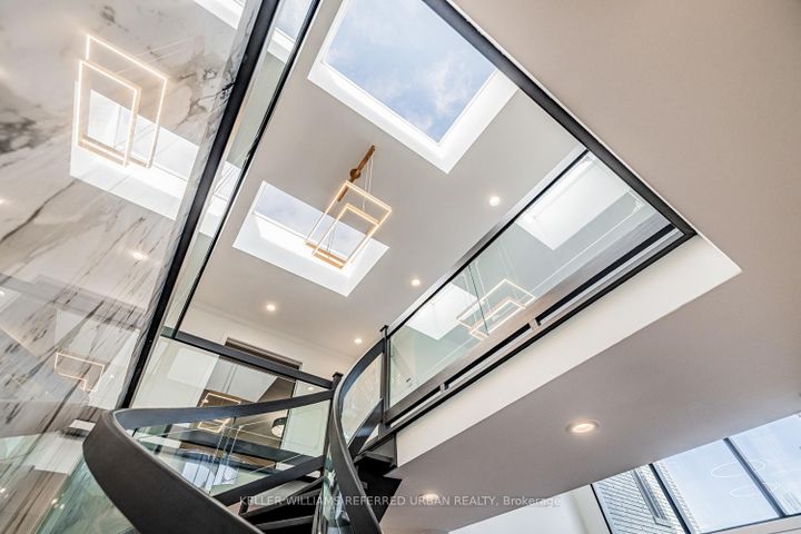 Photo 13 at 97 Clarinda Drive, Bayview Village, Toronto