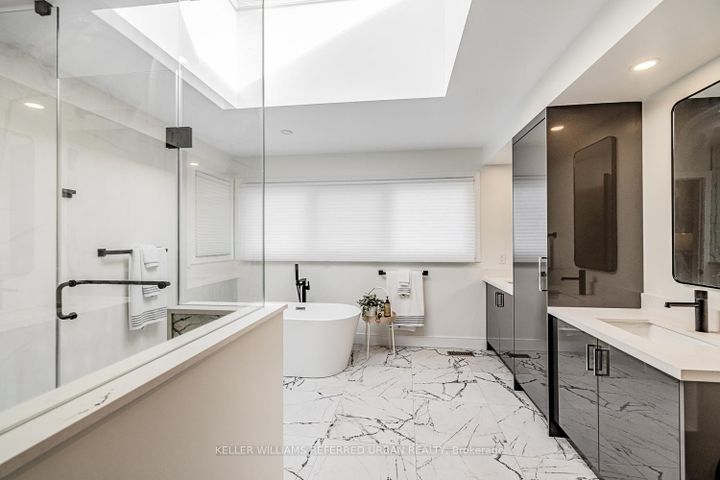 Photo 23 at 97 Clarinda Drive, Bayview Village, Toronto