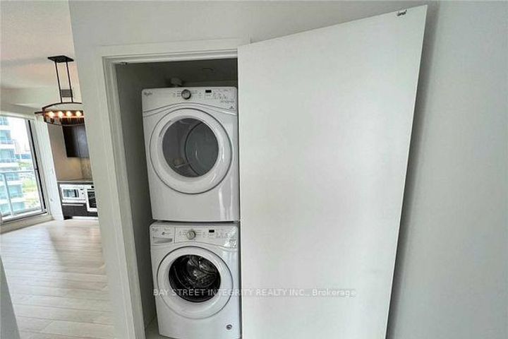 Photo 14 at 303 - 117 McMahon Drive, Bayview Village, Toronto