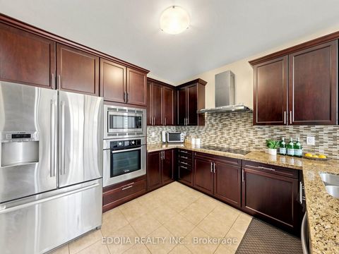 Photo 9 at 88 Sweet Anna Court, Patterson, Vaughan