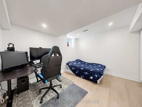 Photo 18 at 88 Sweet Anna Court, Patterson, Vaughan