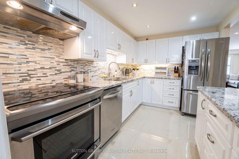 Photo 12 at 1810 - 11 Wincott Drive, The Westway, Toronto