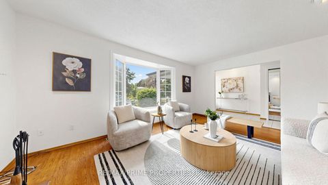 Photo 4 at 3 Leeswood Crescent E, Agincourt North, Toronto