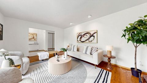 Photo 7 at 3 Leeswood Crescent E, Agincourt North, Toronto