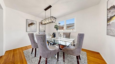 Photo 10 at 3 Leeswood Crescent E, Agincourt North, Toronto