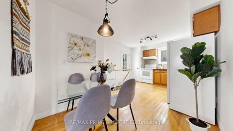 Photo 11 at 3 Leeswood Crescent E, Agincourt North, Toronto