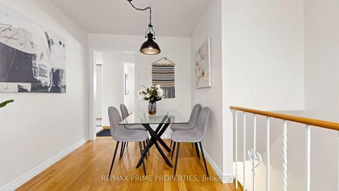Photo 17 at 3 Leeswood Crescent E, Agincourt North, Toronto