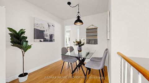 Photo 18 at 3 Leeswood Crescent E, Agincourt North, Toronto