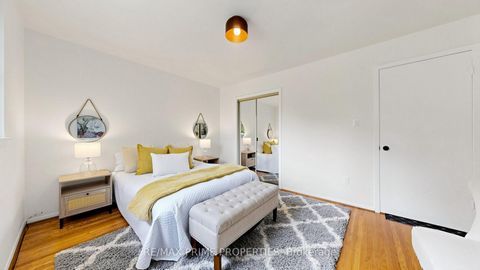 Photo 24 at 3 Leeswood Crescent E, Agincourt North, Toronto