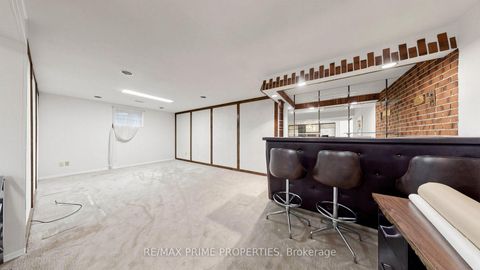 Photo 33 at 3 Leeswood Crescent E, Agincourt North, Toronto