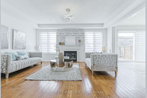 Photo 9 at 338 Carlissa Run, Woodland Hill, Newmarket