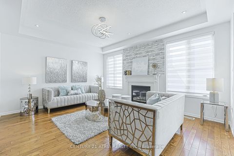 Photo 10 at 338 Carlissa Run, Woodland Hill, Newmarket