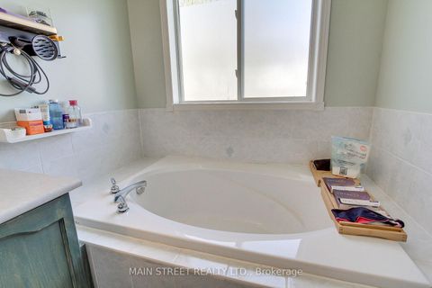 Photo 26 at 17 Hirst Avenue, Keswick South, Georgina