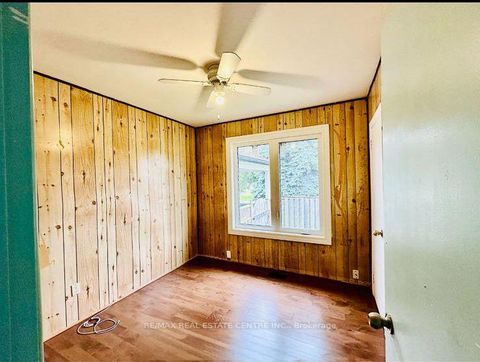 Photo 3 at 22 Beran Drive, Woburn, Toronto