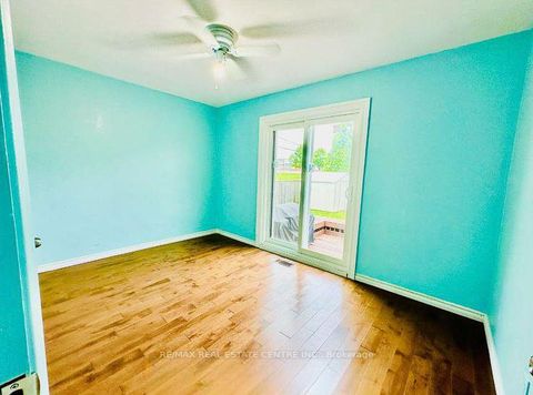 Photo 4 at 22 Beran Drive, Woburn, Toronto