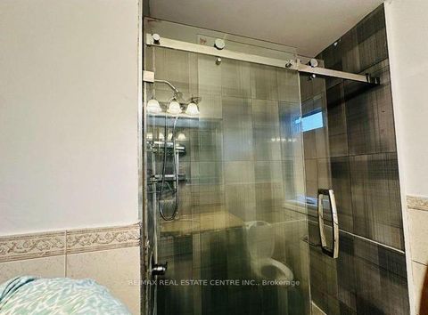 Photo 7 at 22 Beran Drive, Woburn, Toronto
