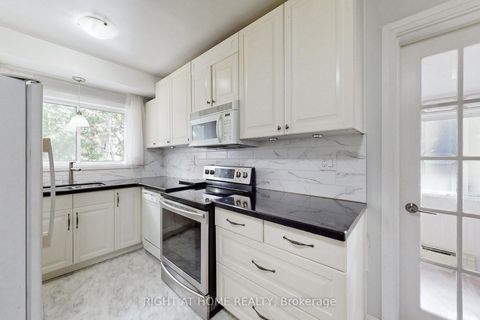Photo 9 at 1 Edgebrook Drive, Beaumonde Heights, Toronto