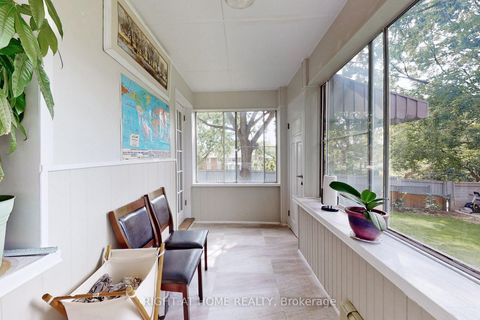 Photo 10 at 1 Edgebrook Drive, Beaumonde Heights, Toronto