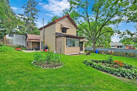 Photo 26 at 1 Edgebrook Drive, Beaumonde Heights, Toronto