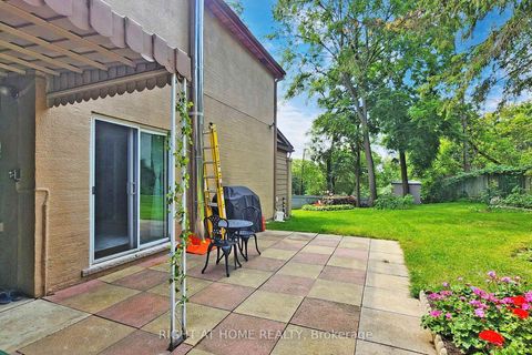 Photo 27 at 1 Edgebrook Drive, Beaumonde Heights, Toronto