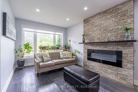 Photo 7 at 19 Cardinal Street, Cundles East, Barrie