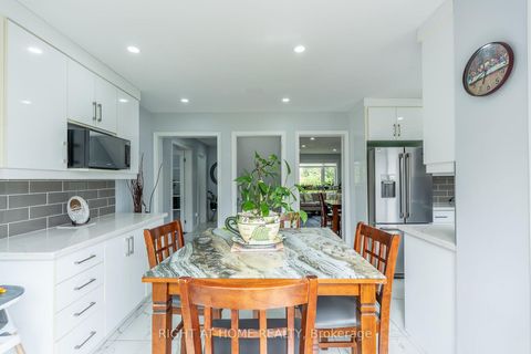 Photo 12 at 19 Cardinal Street, Cundles East, Barrie
