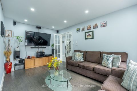 Photo 20 at 19 Cardinal Street, Cundles East, Barrie