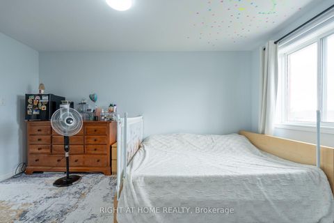 Photo 23 at 19 Cardinal Street, Cundles East, Barrie