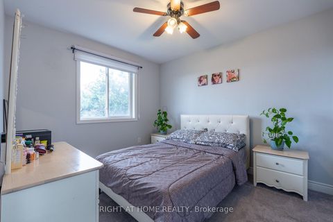 Photo 27 at 19 Cardinal Street, Cundles East, Barrie