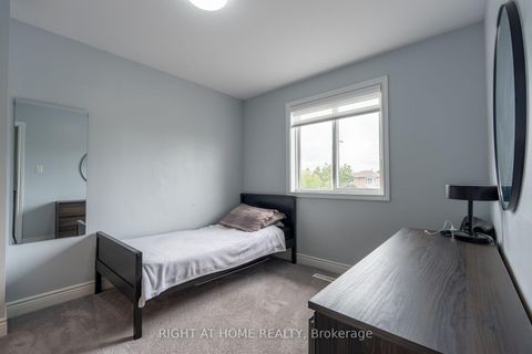 Photo 32 at 19 Cardinal Street, Cundles East, Barrie