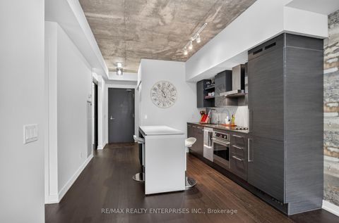 Photo 2 at 942 - 1030 King Street W, Niagara, Toronto