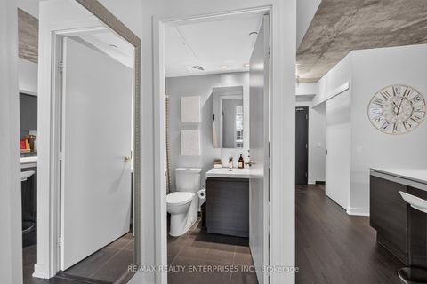 Photo 17 at 942 - 1030 King Street W, Niagara, Toronto