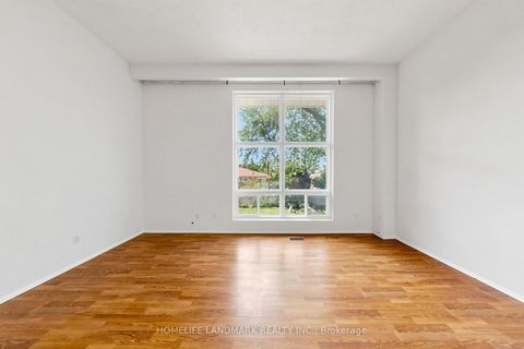 Photo 3 at 8 Rusty Crest Way, Don Valley Village, Toronto
