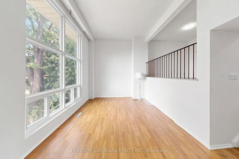 Photo 4 at 8 Rusty Crest Way, Don Valley Village, Toronto