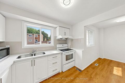 Photo 8 at 8 Rusty Crest Way, Don Valley Village, Toronto