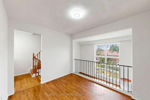 Photo 13 at 8 Rusty Crest Way, Don Valley Village, Toronto