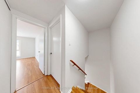 Photo 31 at 8 Rusty Crest Way, Don Valley Village, Toronto