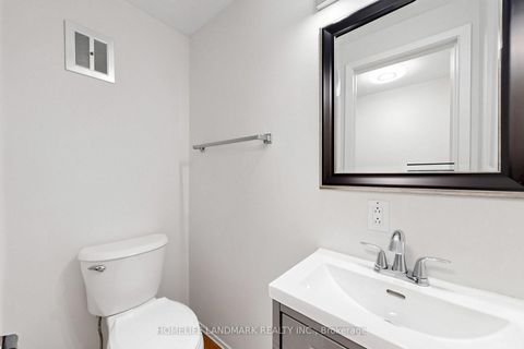 Photo 37 at 8 Rusty Crest Way, Don Valley Village, Toronto