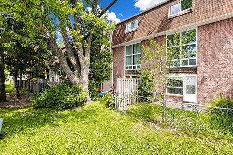 Photo 41 at 8 Rusty Crest Way, Don Valley Village, Toronto