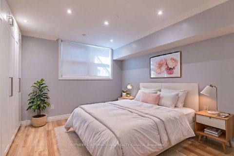 Photo 36 at 960A The Queensway, Queensway, Toronto