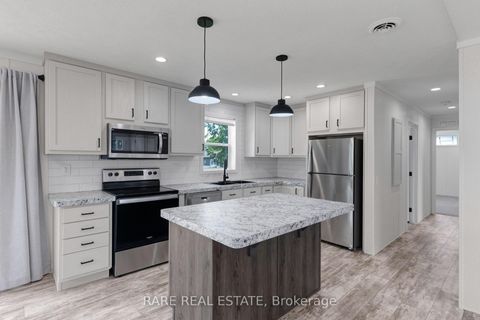 Photo 8 at 76 Linden Lane, Alcona, Innisfil