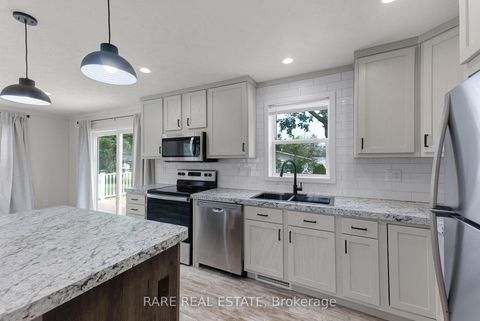 Photo 9 at 76 Linden Lane, Alcona, Innisfil