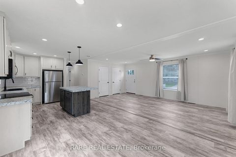 Photo 11 at 76 Linden Lane, Alcona, Innisfil