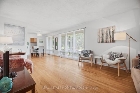Photo 8 at 3 Shadwell Place, Don Mills, Toronto