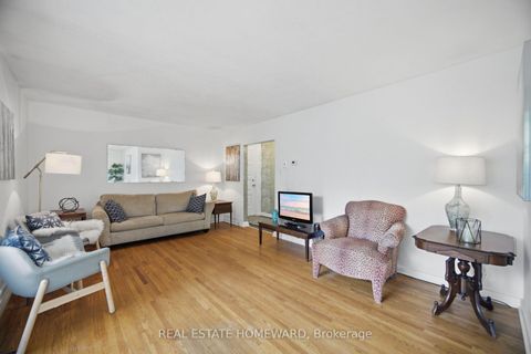 Photo 9 at 3 Shadwell Place, Don Mills, Toronto