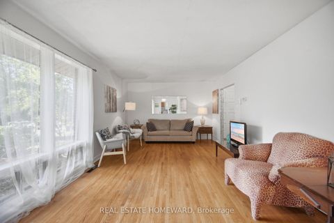 Photo 10 at 3 Shadwell Place, Don Mills, Toronto