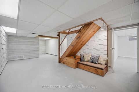 Photo 22 at 3 Shadwell Place, Don Mills, Toronto