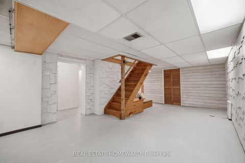 Photo 23 at 3 Shadwell Place, Don Mills, Toronto