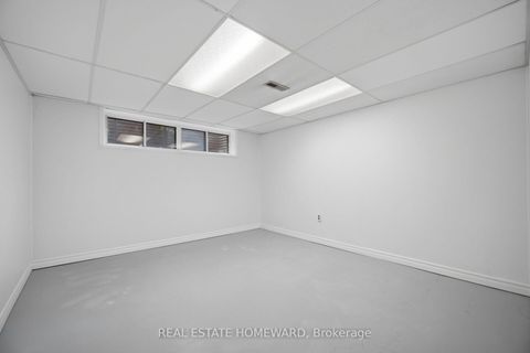 Photo 26 at 3 Shadwell Place, Don Mills, Toronto