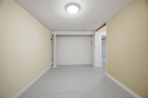 Photo 27 at 3 Shadwell Place, Don Mills, Toronto